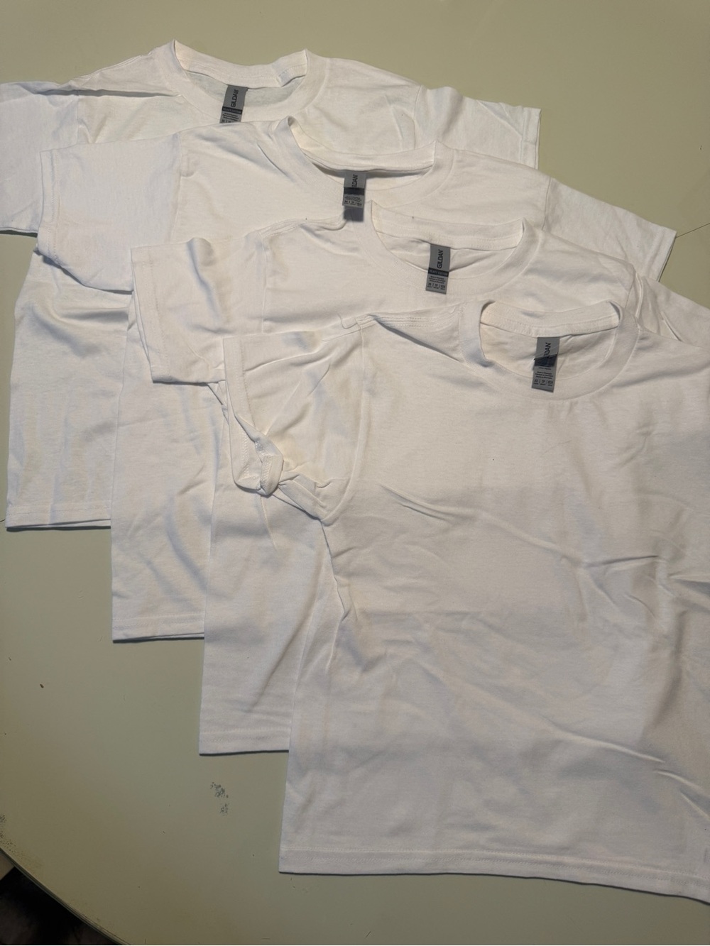 Gildan kids xs White Short Sleeve Crewneck Tee -4 Pack Style